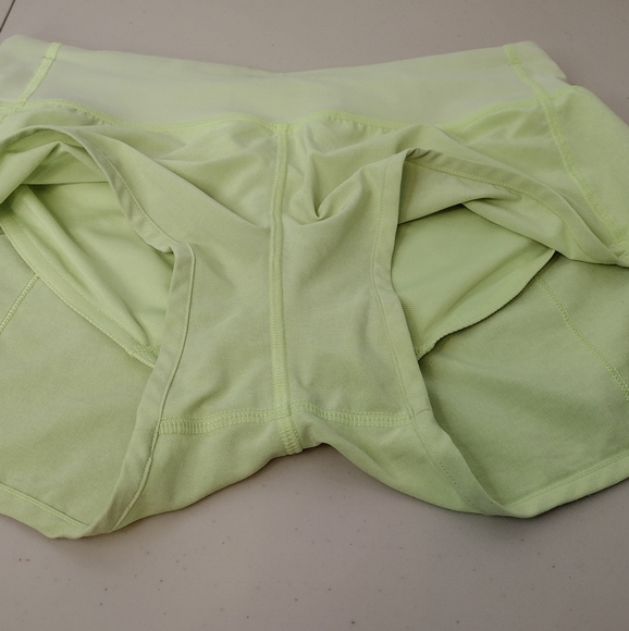 Lululemon Lime Green High-Rise Training Workout Running Athletic Shorts Sz 4 - Picture 7 of 16